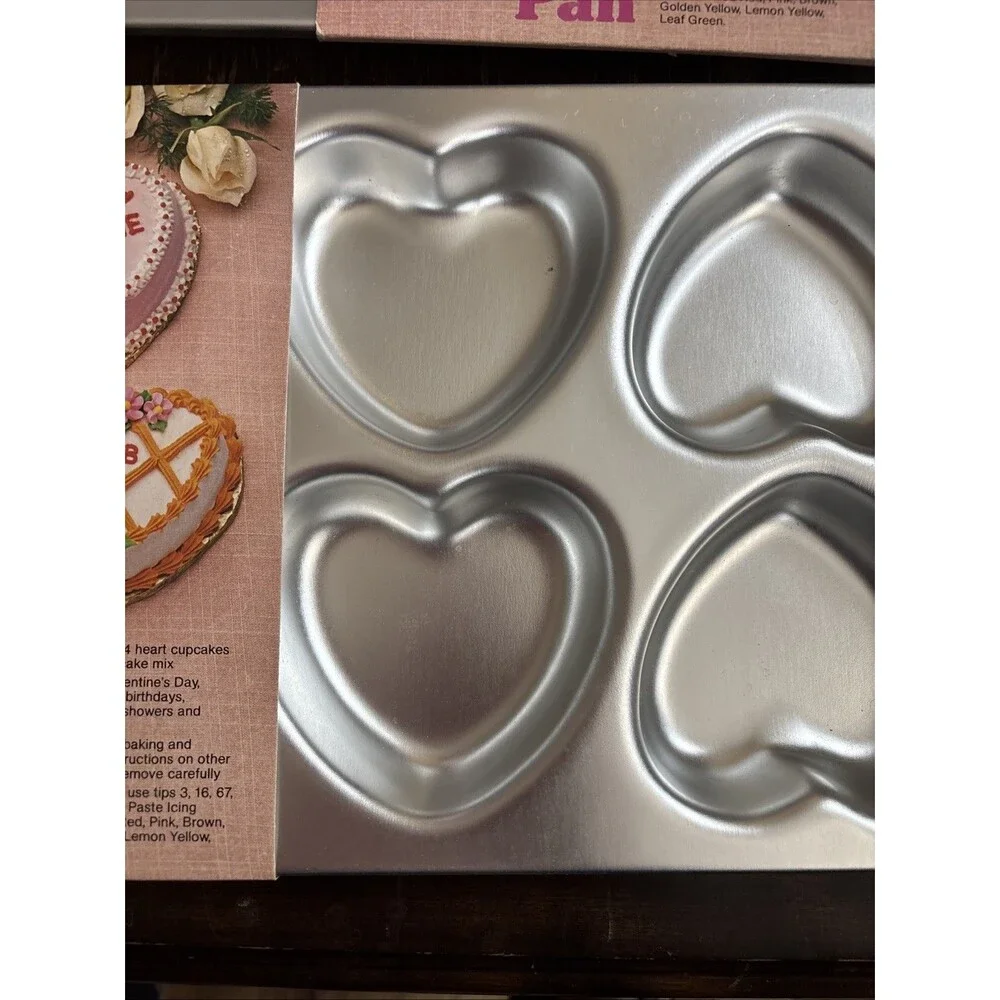 Vintage Wilton Heart Mini cake Pan Set Of 2 Aluminum Cake Baking Pans New
